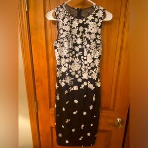 White House Black Market Black dress embroidered white flowers Size 0